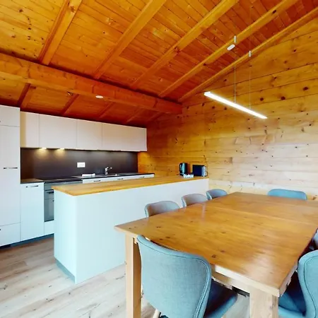 Apartment With Spectacular View Of The Peaks *