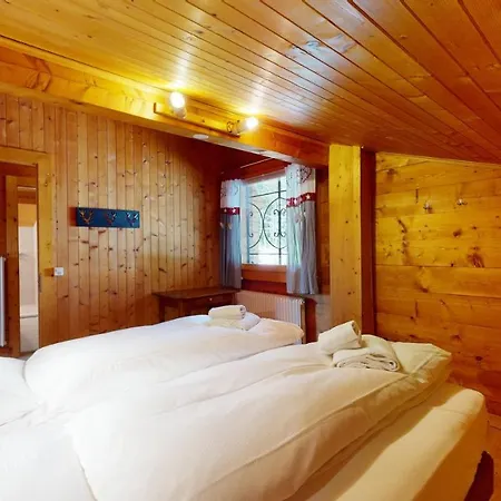 Apartment With Spectacular View Of The Peaks *